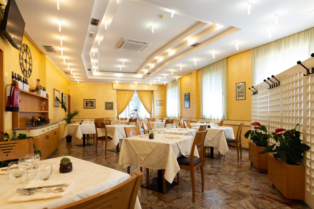 Hotel Belvedere Porto SantʼElpidio المظهر الخارجي الصورة